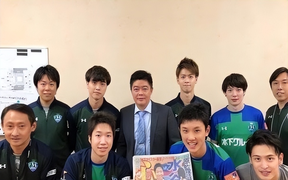先后涌现了